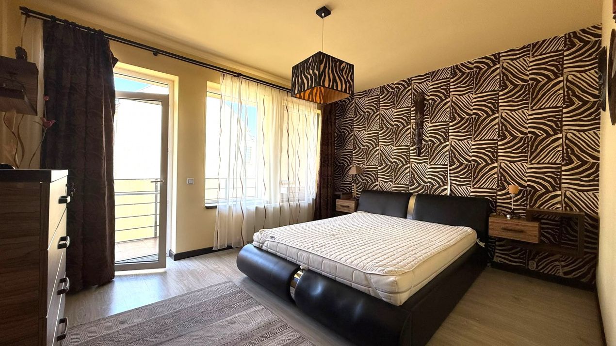 Apartament 2 camere + dressing, cart.Europa, decomandat, balcon, parcare – fotografia 4 din 12
