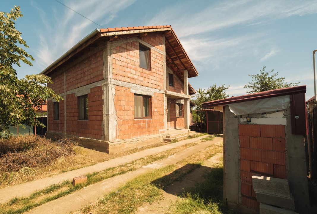 Casă P+M în Satchinez | Teren 680 mp | Garaj Dublu & Stație Încărcare EV – fotografia 10 din 15