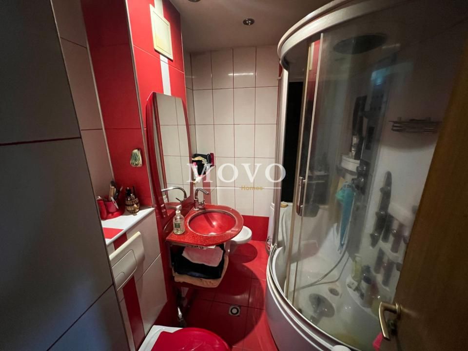 Apartament 3 camere decomandat |2 Bai | Boxa la subsol | Zona Soarelui – fotografia 11 din 12