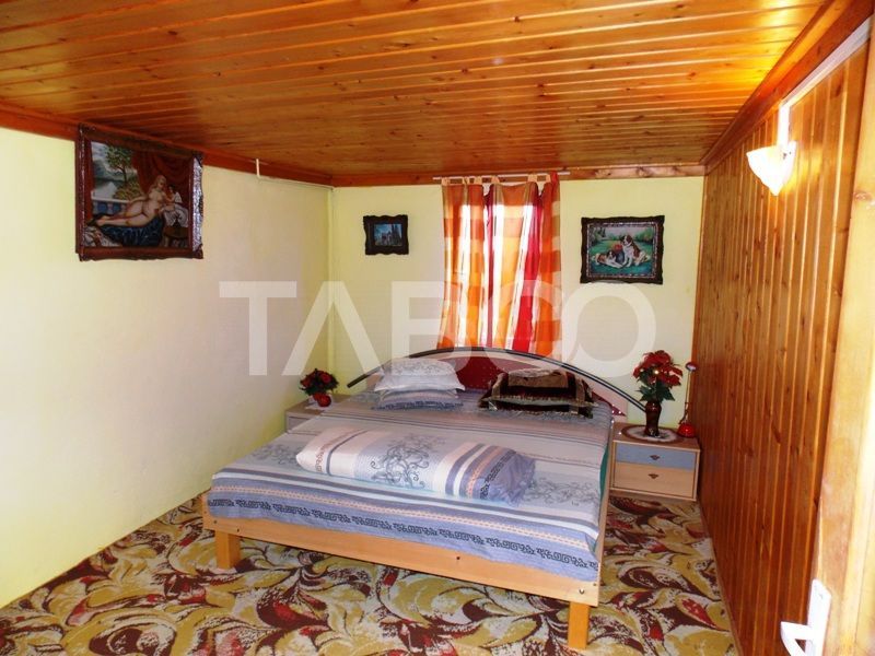 Pensiune de vanzare 13 camere si teren 3000 mp la cheie Comision 0% – fotografia 35 din 53