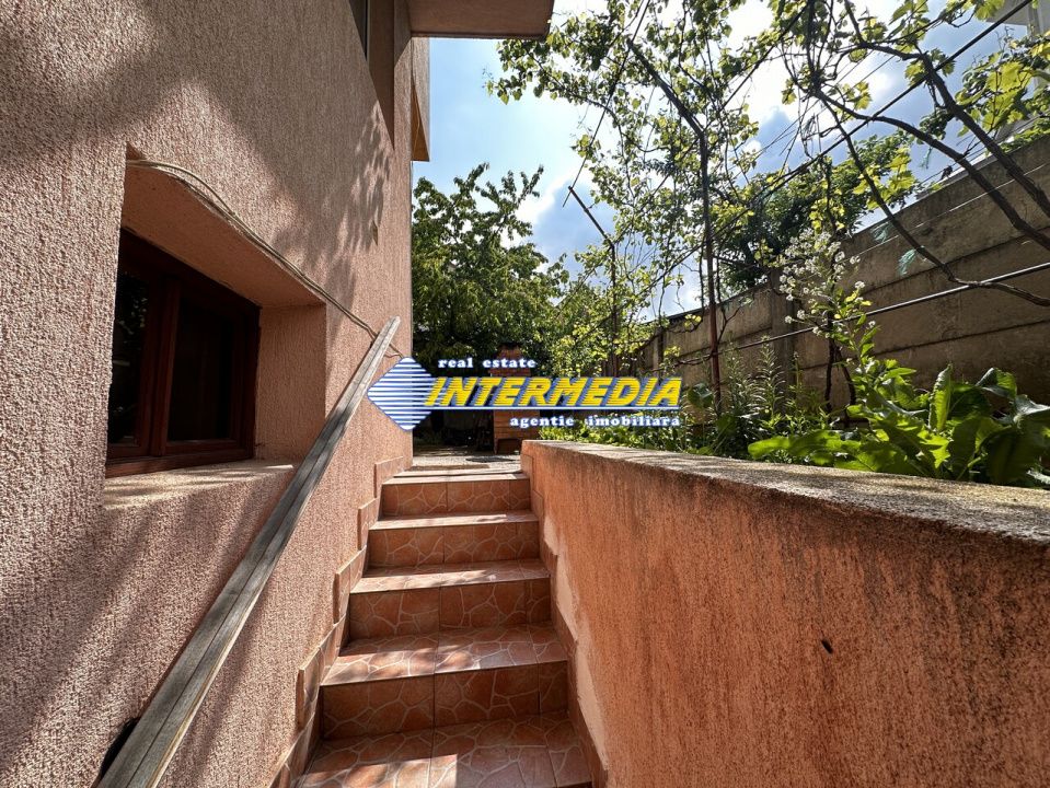 Vanzare Casa D+P+2E+Pod cu 10 camere, garaj si curte în zona Cetate, Alba Iulia – fotografia 11 din 52