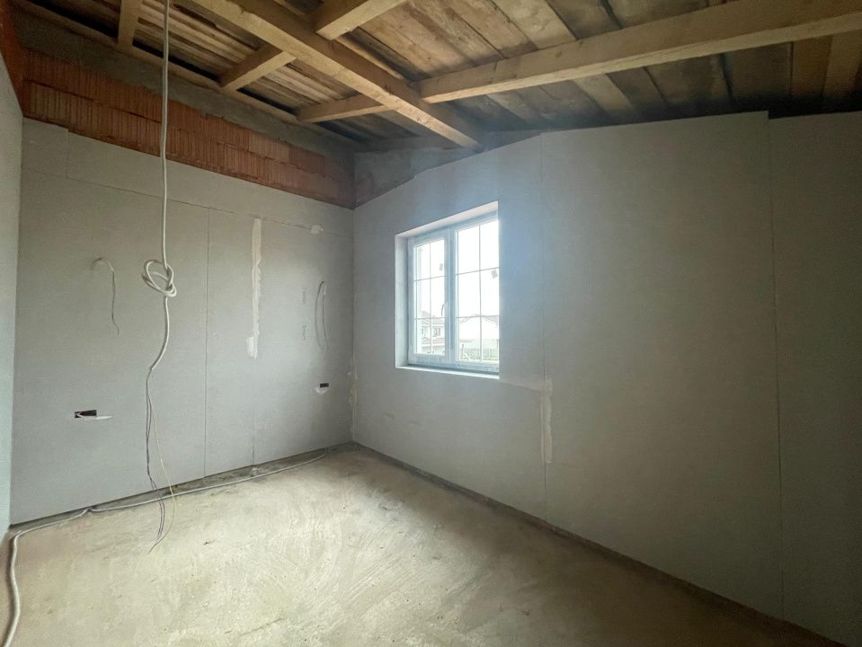 Duplex 4 camere despartit prin camera tehnica Calea Medves Mosnita – fotografia 8 din 13