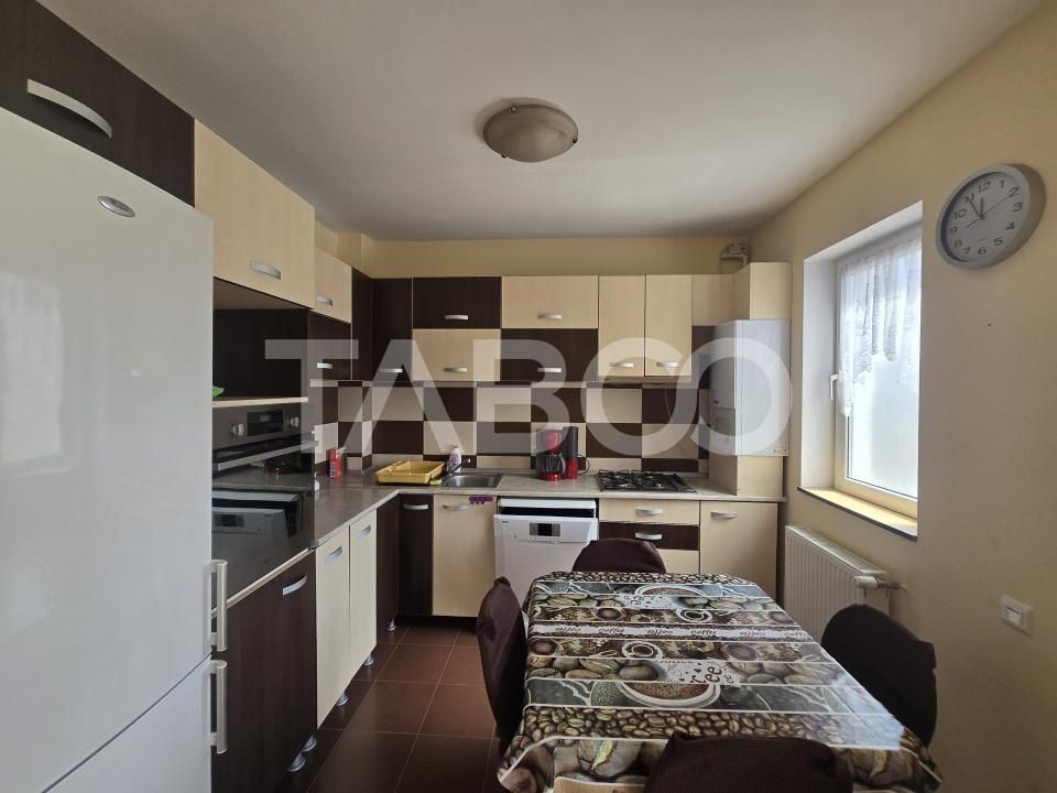 Apartament 3 camere 67mpu 2 balcoane etaj 1 zona Turnisor – fotografia 4 din 14