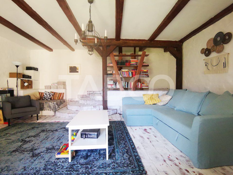 Casa de vanzare pretabila pensiune priveliste superba Fantanele Sibiu – fotografia 5 din 24