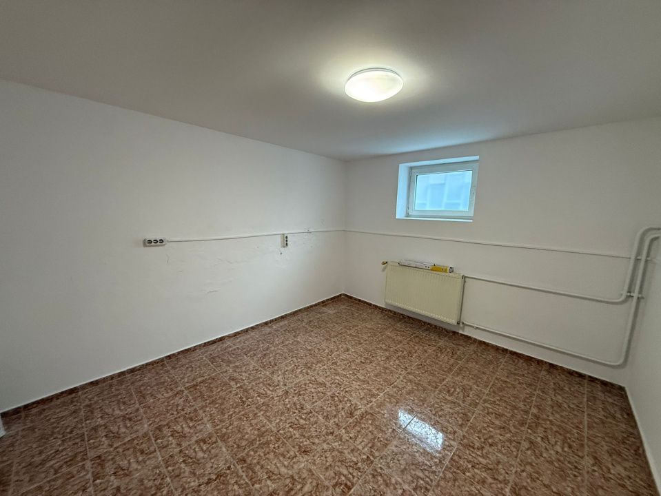 Casa de Vanzare | 5 Camere | Podul Grant | Spatiu Birouri | Parcare – fotografia 2 din 15