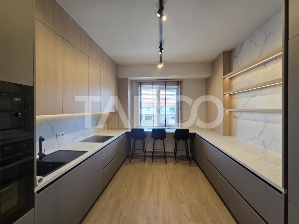 Apartament 3 camere 85 mpu 2 bai bloc cu lift zona Rahovei – fotografia 2 din 13