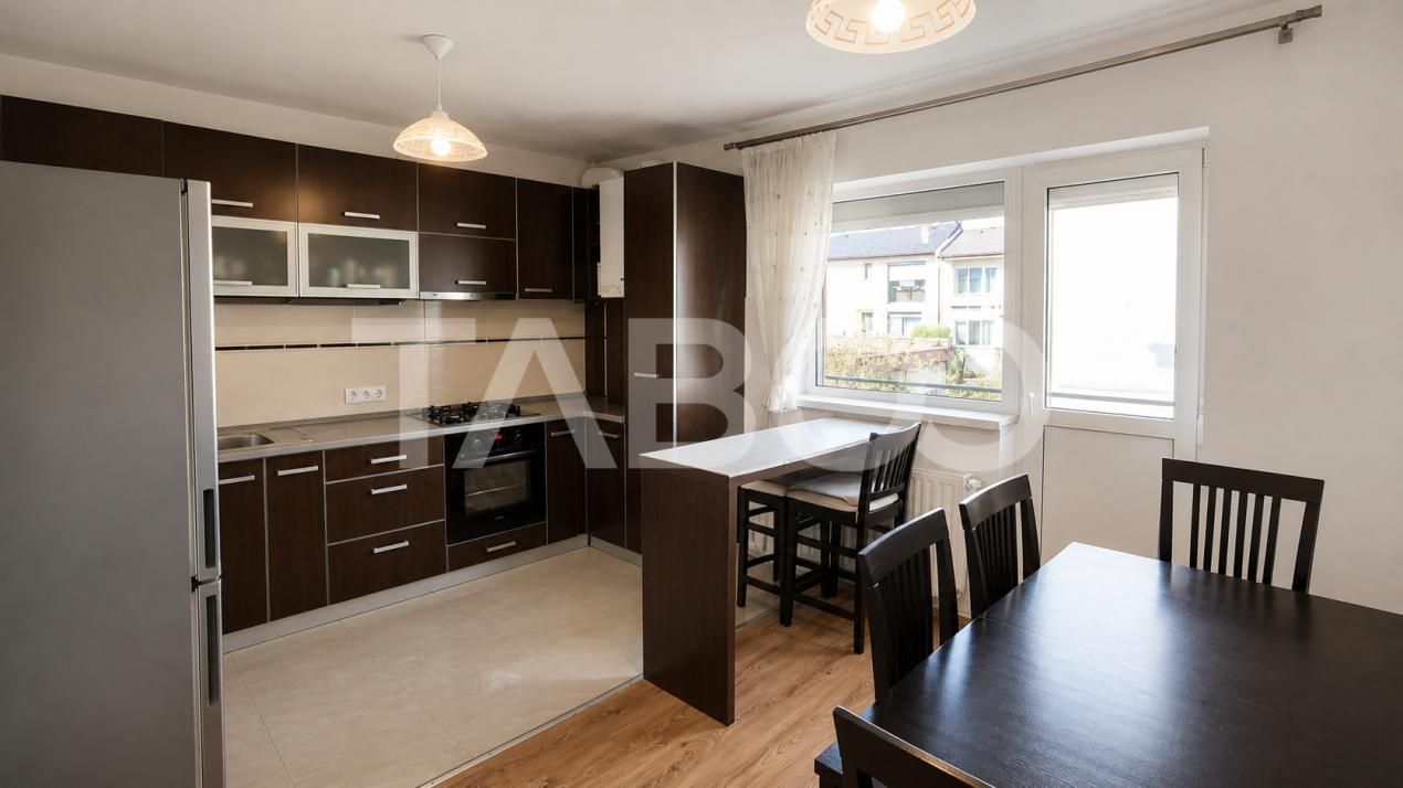 Apartament de vanzare 4 camere 2 bai garaj si curte in Turnisor – fotografia 4 din 18