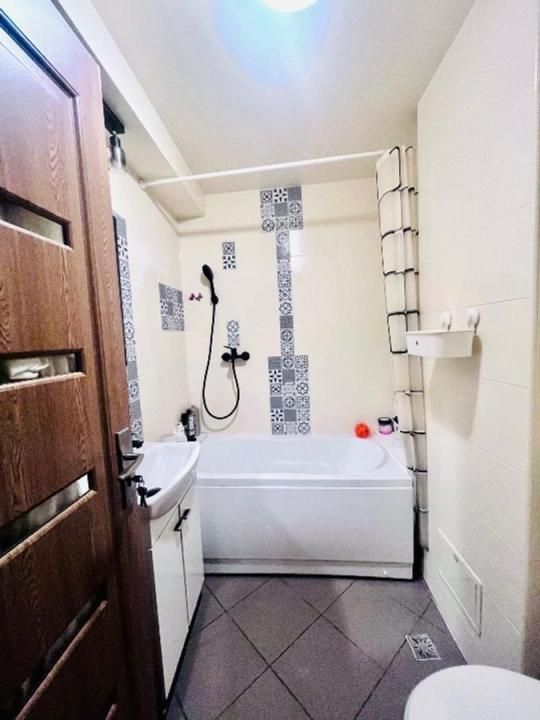 APARTAMENT 2 CAMERE RENOVAT *54 MP * CENTRALA  PROPRIE * 1DECEMBRIE 1918 – fotografia 11 din 13