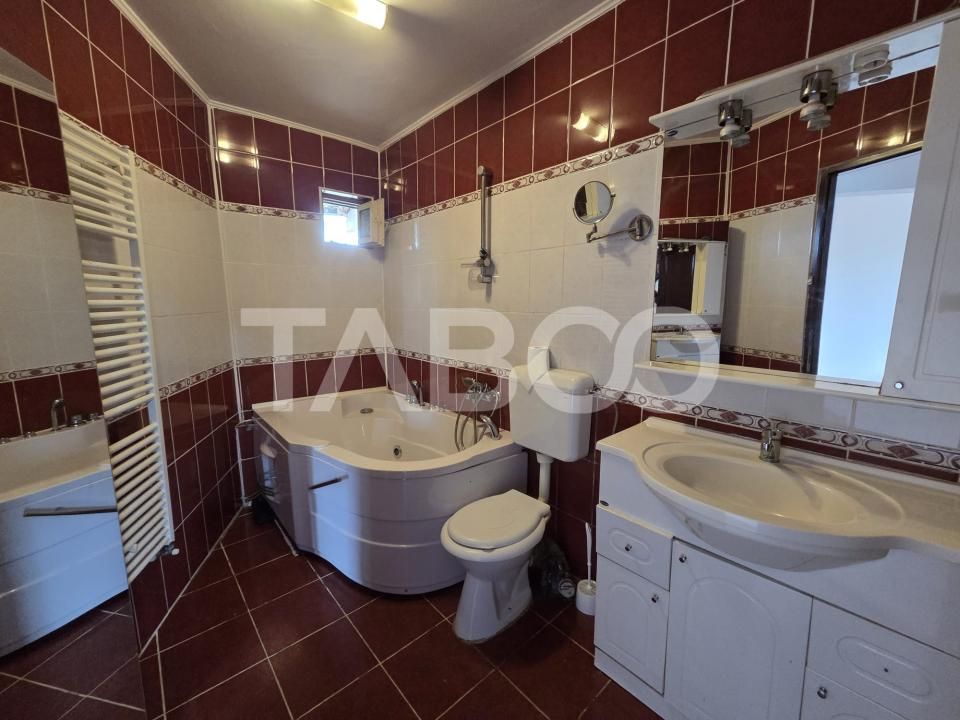 Apartament 3 camere decomandat de vanzare zona Campului suprafata 78mp – fotografia 8 din 10