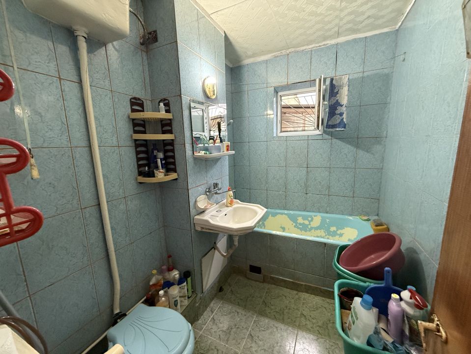 Apartament, 2 camere, 54 mp, decomandat, Rovine, Zona Cofetaria Damarin – fotografia 7 din 9
