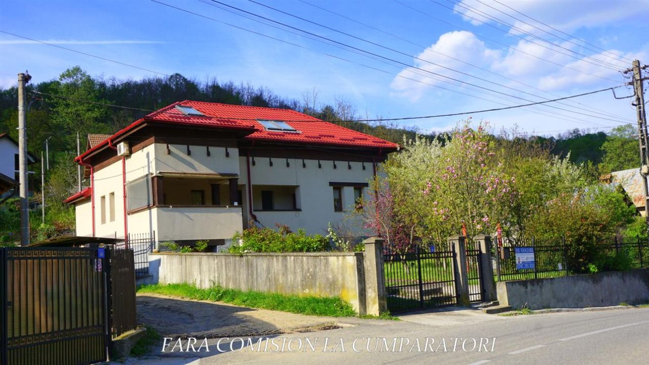 ELEGANTA SI LINISTE LA CATIVA PASI DE STATIUNILE VALCENE – fotografia 2 din 30