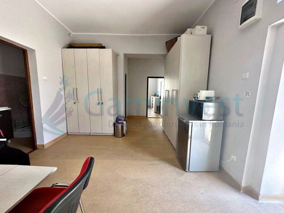 Casa de vanzare, situata in Cartier Decebal, Oradea – fotografia 2 din 7