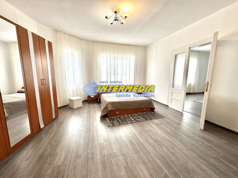 Casa 3 camere in Alba Iulia Zona CENTRU cu 900 mp teren utilitati si la asfalt – fotografia 13 din 16