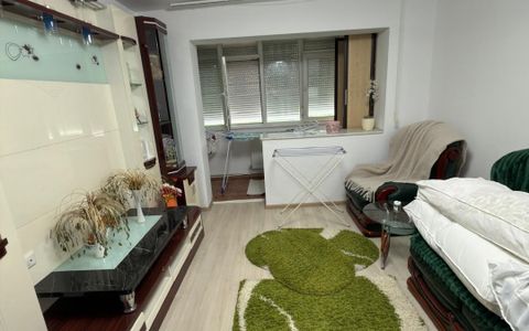 Apartament 2 camere de vânzare în zona CET – etaj intermediar