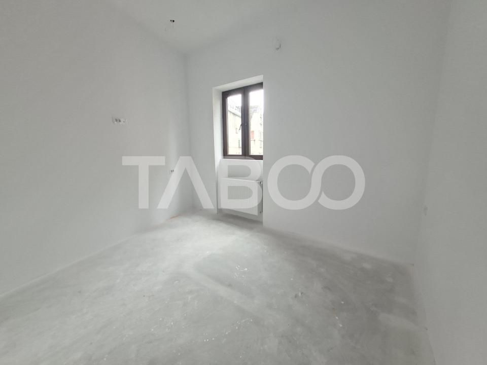 Garsoniera decomandata de vanzare in zona Centrala - cladire renovata – fotografia 6 din 13