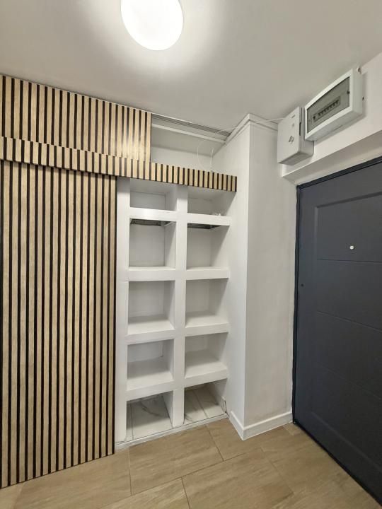Apartament 2 camere, renovat complet, etaj 9/10, zona Dambovita – fotografia 14 din 17