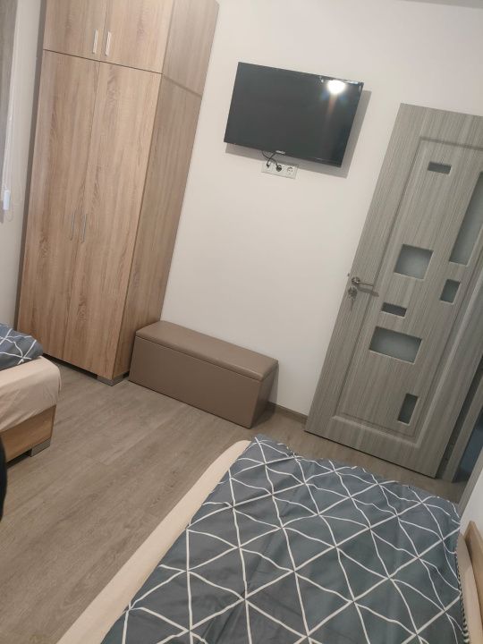 Clădire multifuncțională de vânzare – 24 locuinte, curte, randament ridicat – fotografia 11 din 28