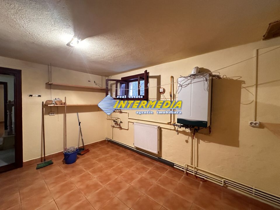 Vanzare Casa D+P+2E+Pod cu 10 camere, garaj si curte în zona Cetate, Alba Iulia – fotografia 17 din 52