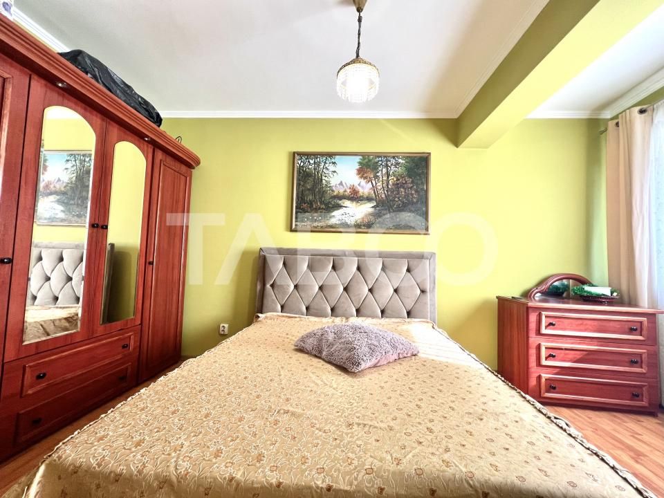 Apartament cu 4 camere in Gheorgheni lift si boxa parcare inclusa – fotografia 1 din 14