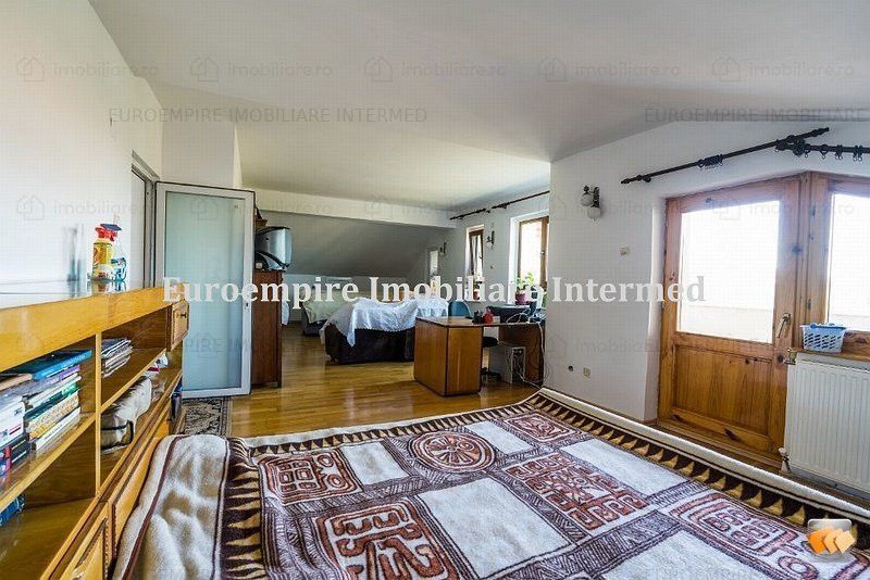 Vila de vanzare in Constanta zona Km 4-5 – fotografia 7 din 9