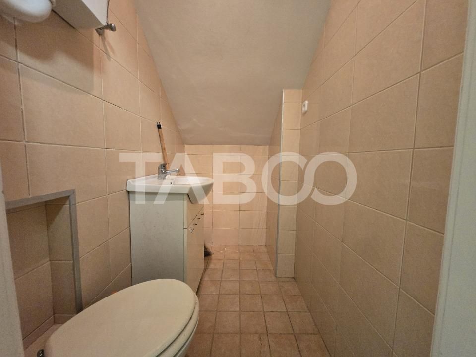 Garsoniera de inchiriat decomandata 35 mpu zona Central Sibiu – fotografia 7 din 13