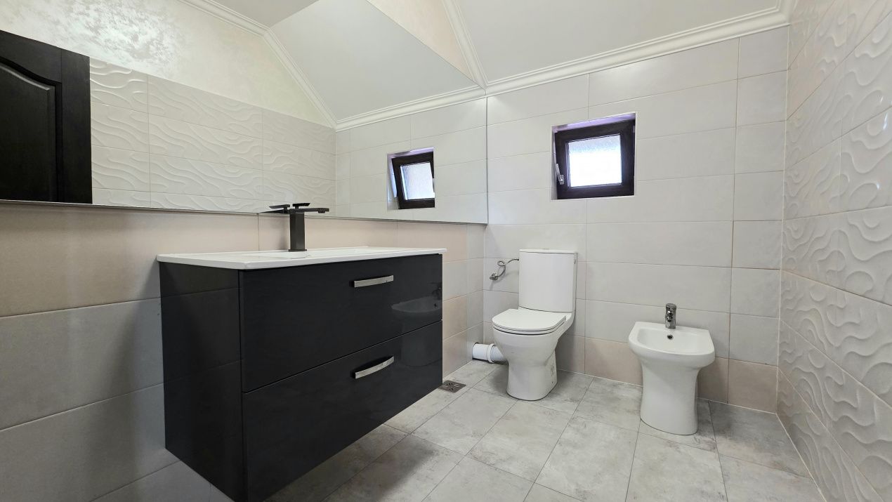 Vilă P+1 spațioasă – Năvodari, zona centrală – fotografia 17 din 29