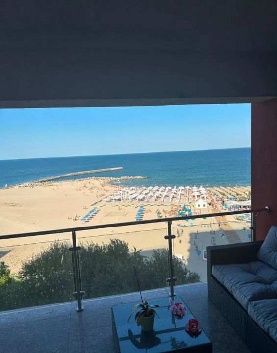 Apartament 3 camere de inchiriat | Vedere la mare | Plaja Reyna – fotografia 2 din 7