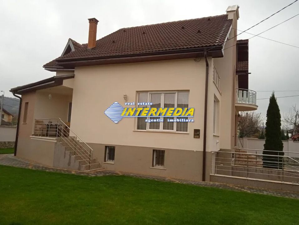 Casa de vanzare 4 camere in Cetate Alba Iulia finisata complet – fotografia 2 din 10