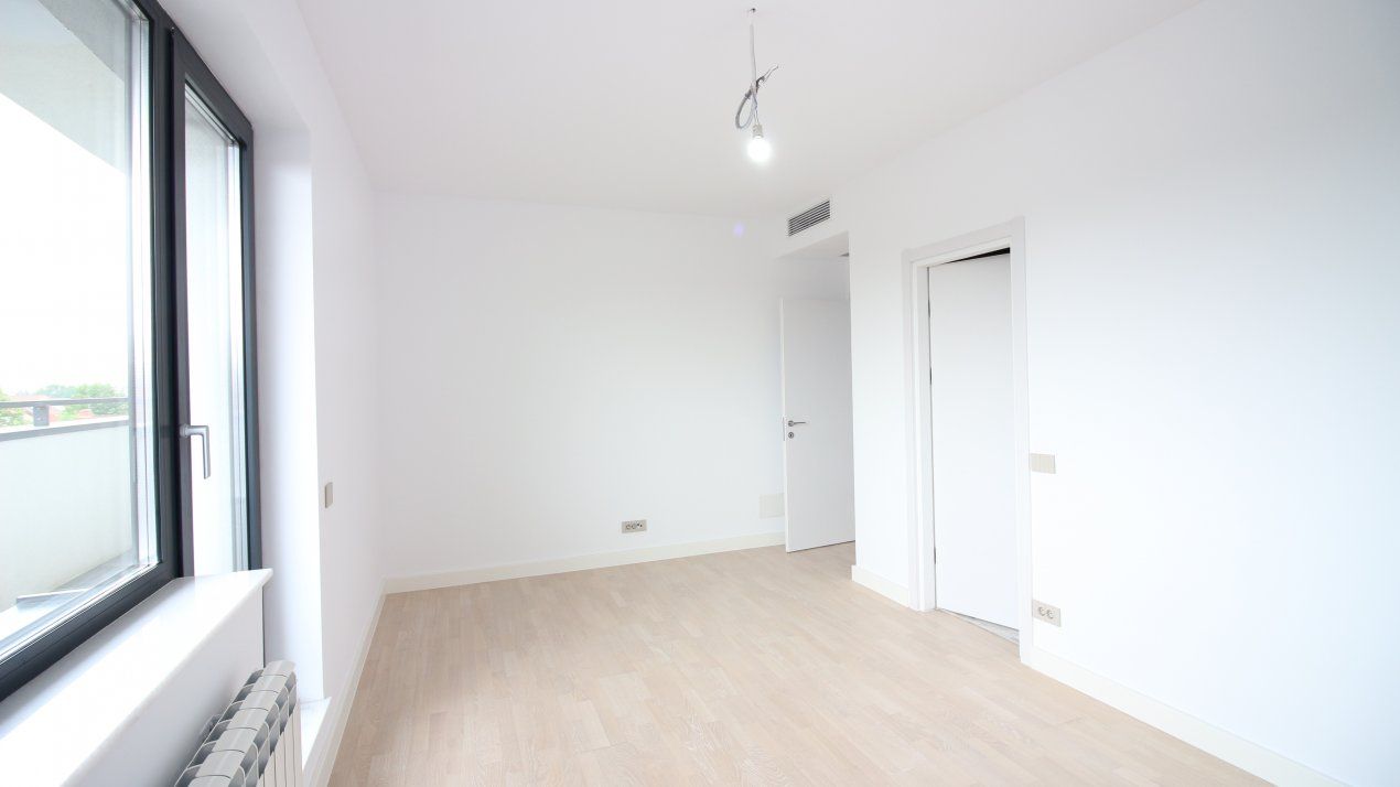 Penthouse 4 camere, 125 mp, 3 bai, terasa 97 mp, etaj 3/3, lift, singur pe etaj – fotografia 15 din 22