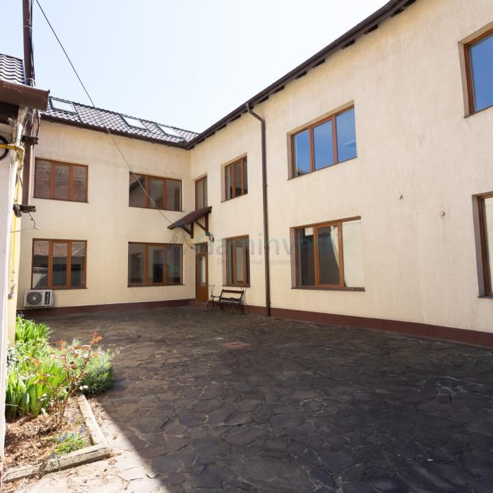 Cladire de inchiriat in Oradea, 382 mp cu 3 nivele, multifunctionala – fotografia 28 din 29