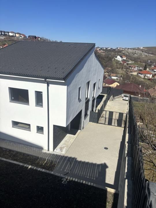 Duplex - ultima unitate disponibila, 120 mp utili, teren 357 mp | Dezmir – fotografia 3 din 3