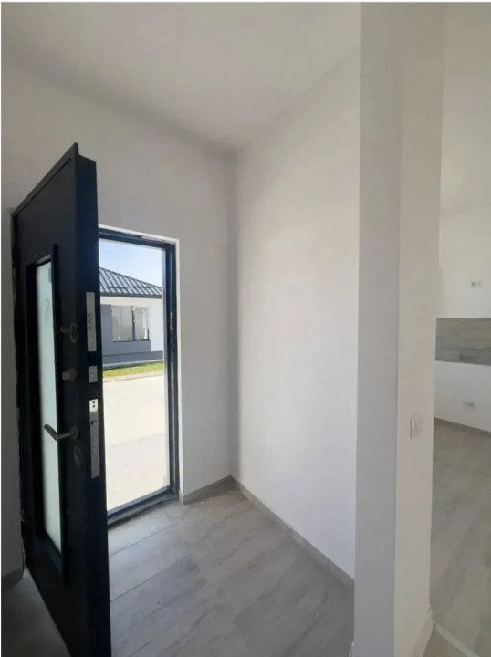 READY TO MOVE |4 camere | 230 mp curte – fotografia 4 din 18