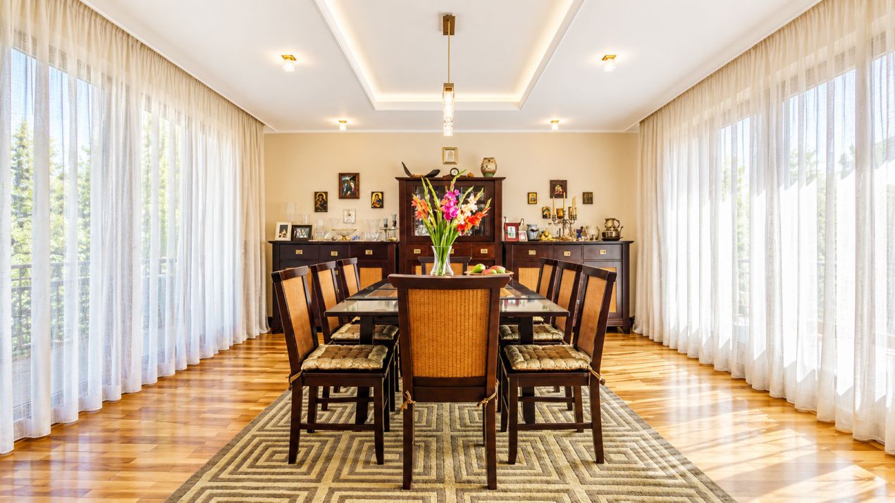 Casă deosebită cu 6 camere de vânzare în zona Andrei Muresanu – fotografia 2 din 15
