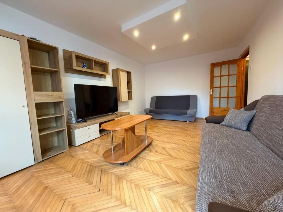 4 camere | etaj 1 | centrala proprie | mobilat si utilat | zona buna | – fotografia 1 din 15