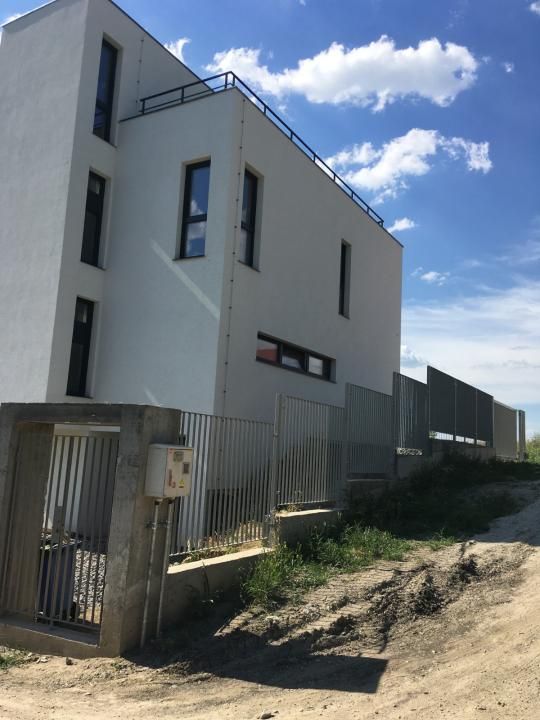 Casă individuală premium, 298 mp utili, teren 470 mp, terasă panoramică | Dezmir – fotografia 5 din 11
