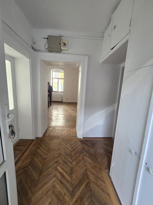 Spațiu de închiriat, 150 mp, 5 camere – central, strada Avram Iancu – fotografia 7 din 10