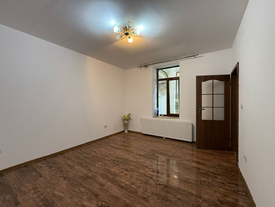Casa cu 2 camere, semi-decomandat, 50mp utili -zona semicentrala – fotografia 1 din 9