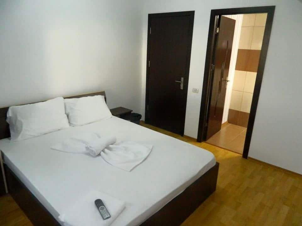 Pensiune cu 10 camere de vanzare in zona Mamaia-Sat - LIDL – fotografia 7 din 31