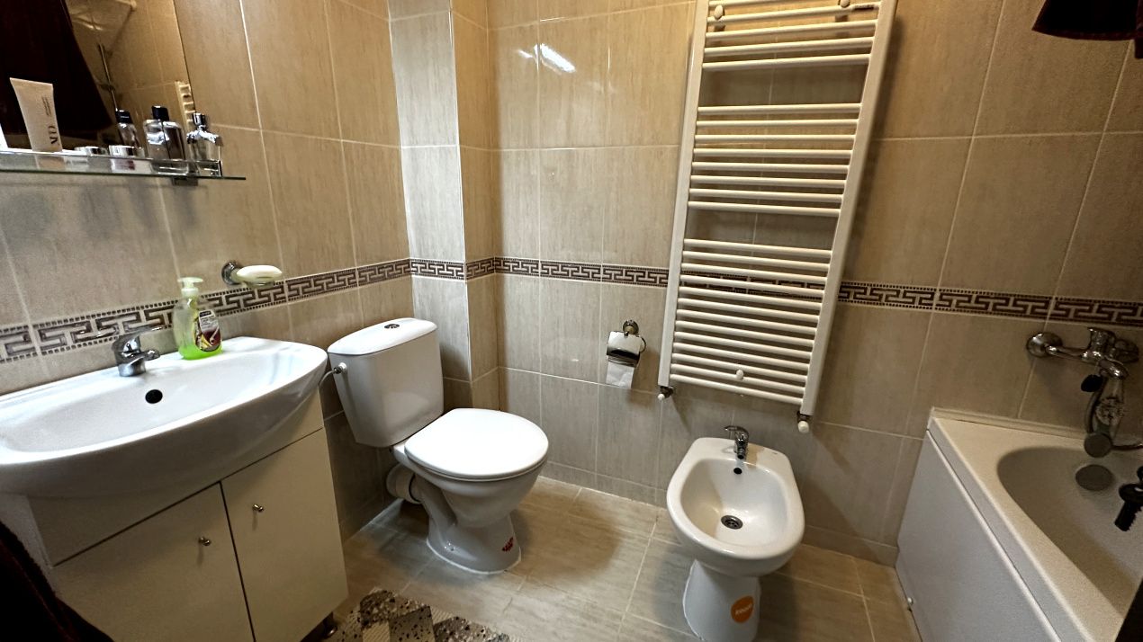 Casă Superba | CETATE Izvorului | 326 mp Teren | Curte | Terasă | Grădină – fotografia 5 din 51