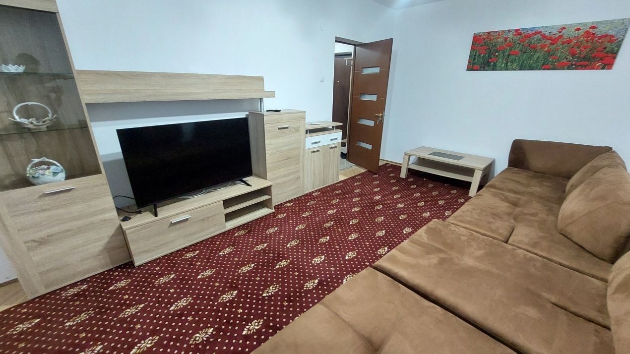 Apartament 2 camere, decomandat, 68 MP, etajul 1, Centru zona Piata Mare – fotografia 1 din 5