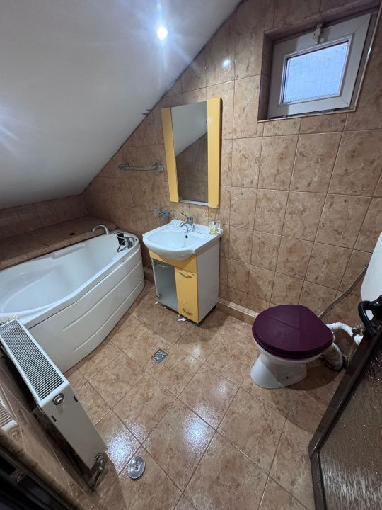 Apartament 2 camere, compartimentare pe doua niveluri, in zona Casa de Cultura – fotografia 7 din 8