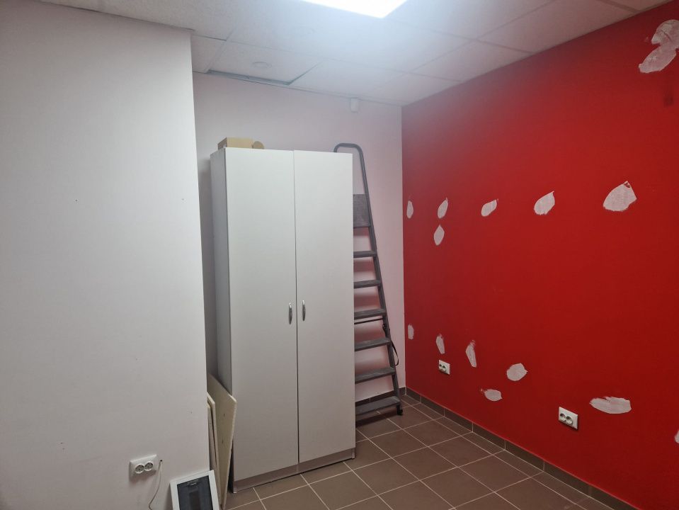 Spatiu comercial cu vitrina, Piata Mihai Viteazu – fotografia 3 din 6