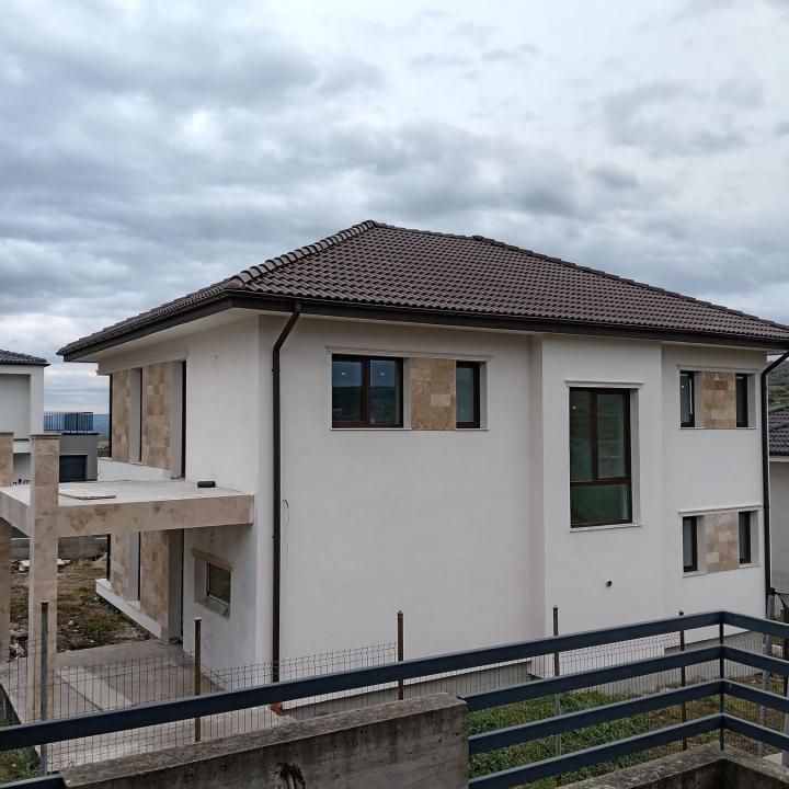 Casa individuala 191 mp cu garaj si terasa, Chinteni – fotografia 9 din 9