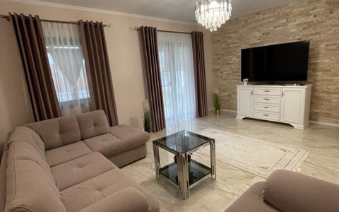 OPORTUNITATE! Casa ultramoderna, la cheie, zona SubCetate - Parc Poligon!