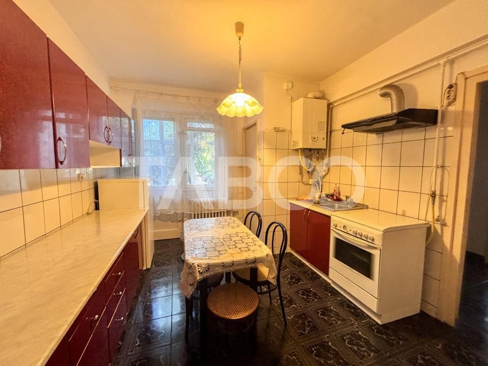Apartament cu 3 camere decomandate cu balcon in Grigorescu – fotografia 4 din 6
