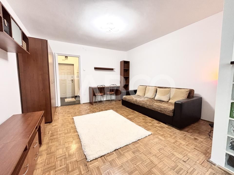 Garsoniera de vanzare finisata la cheie in Gheorgheni etaj 2 cu lift – fotografia 2 din 5