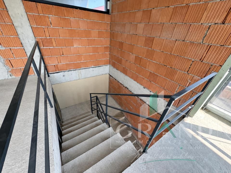 DE ÎNCHIRIAT–Spațiu Comercial/Birouri/Clinică–162 mp OPEN SPACE | Florești/ONCOS – fotografia 9 din 13