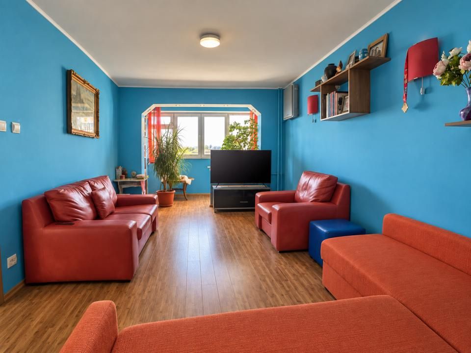 Închiriere 2 camere decomandat Piața Bobocica – fotografia 2 din 11