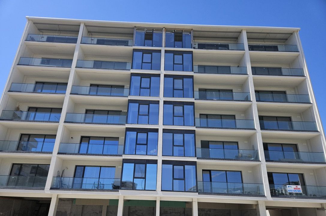 Apartament 3 camere Zona Mamaia Nord- la 200 m de plaja – fotografia 2 din 16