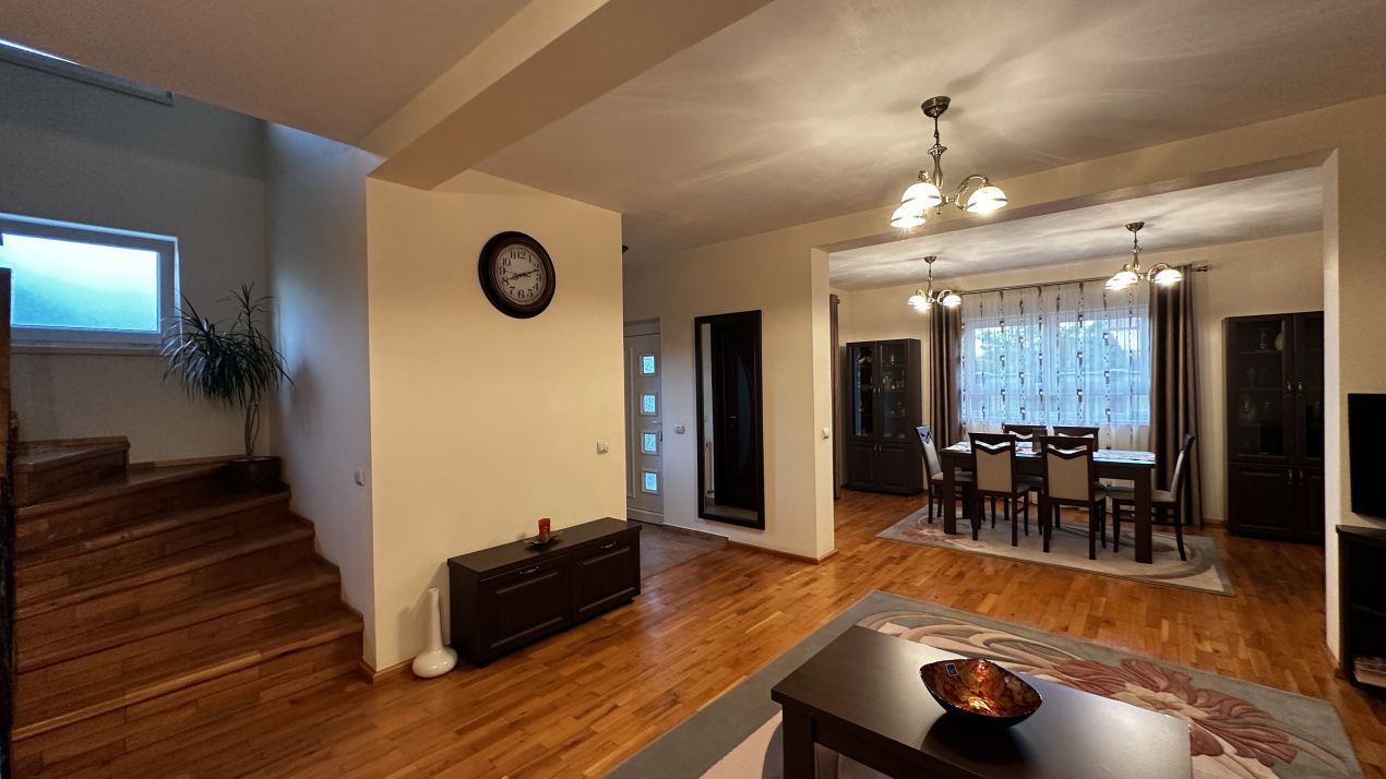 Casă Superba | CETATE Izvorului | 326 mp Teren | Curte | Terasă | Grădină – fotografia 50 din 51